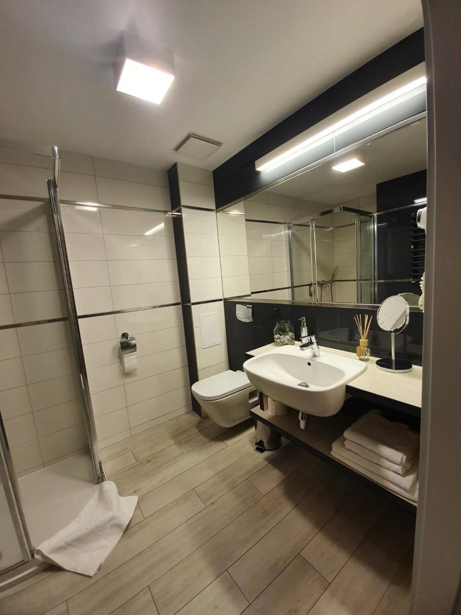 Apartament Czarna Gora Bormio 2 Sienna  Dış mekan fotoğraf